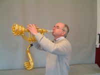 balloon trumpet